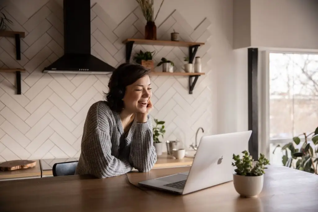 A woman at home in a virtual IOP session